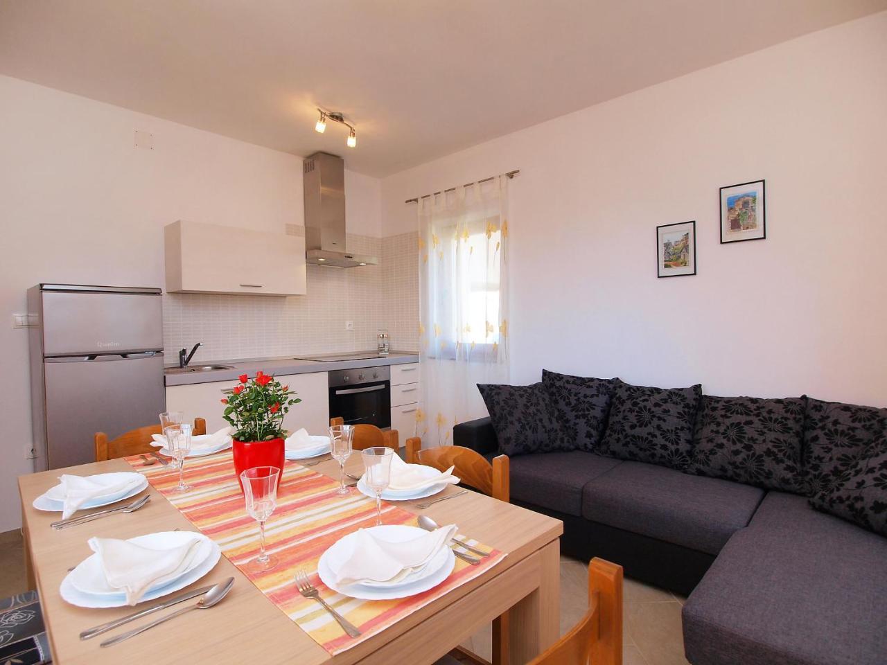 Apartment Jasminka-1 By Interhome Драге Екстериор снимка